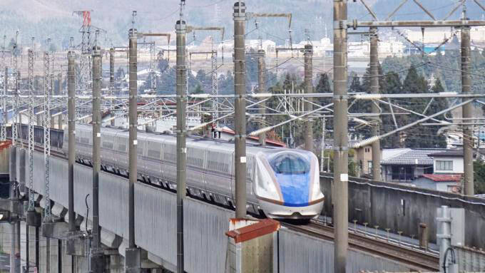 越後湯沢駅「どかんとかにずし」(950円)～駅弁屋さんの厨房ですよ！(vol.23「川岳軒」編(3))