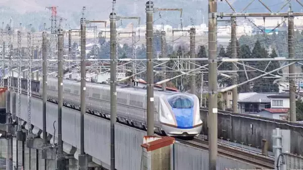 「越後湯沢駅「どかんとかにずし」(950円)～駅弁屋さんの厨房ですよ！(vol.23「川岳軒」編(3))」の画像