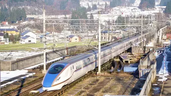 越後湯沢駅「どかんとかにずし」(950円)～駅弁屋さんの厨房ですよ！(vol.23「川岳軒」編(3))