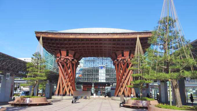 加賀温泉駅「炙りのどぐろ棒寿し」(1600円)～駅弁屋さんの厨房ですよ！(vol.24「高野商店」編(6))