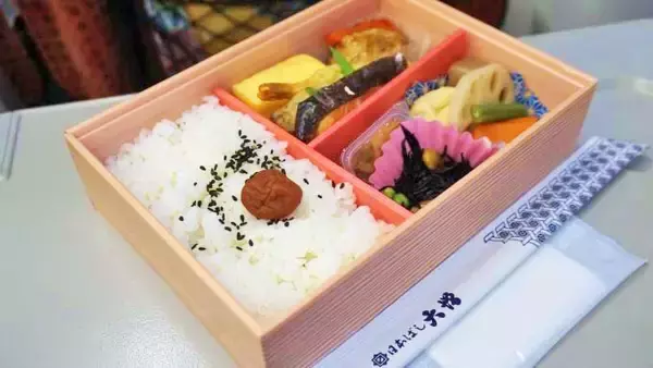 「東京駅「幕之内弁当」(1100円)～東京駅の幕の内がリニューアル！」の画像