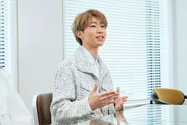 『カラオケバトル』で話題の“崖っぷちシンガー”がブレイク間近！ 注目ユニット「D.Y.T」インタビュー