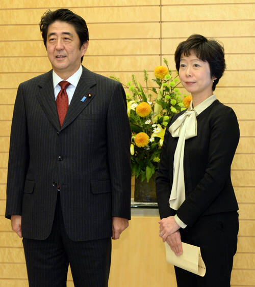 「飲み会を絶対断らない女」 山田広報官……「日本の役所で女性が置かれている地位がよくわかる」辛坊治郎が言及