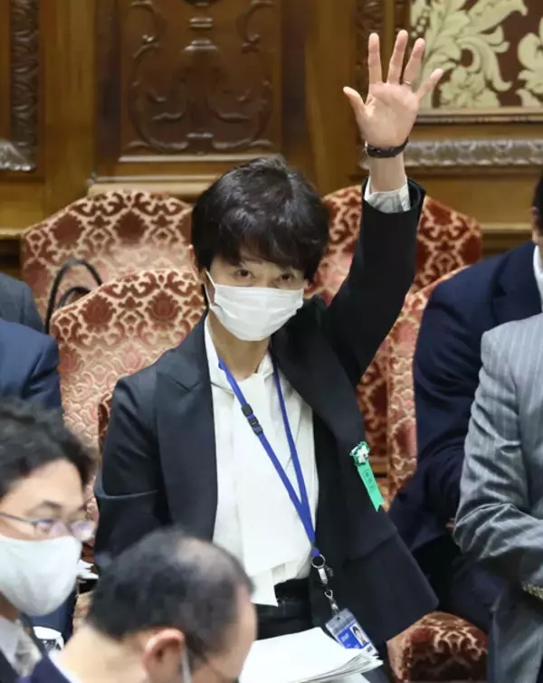 「辞職の山田内閣広報官の姿勢“断らない女”……「そのくらいのスタンスでないとたどり着けなかったのだろう」辛坊治郎が推察」の画像