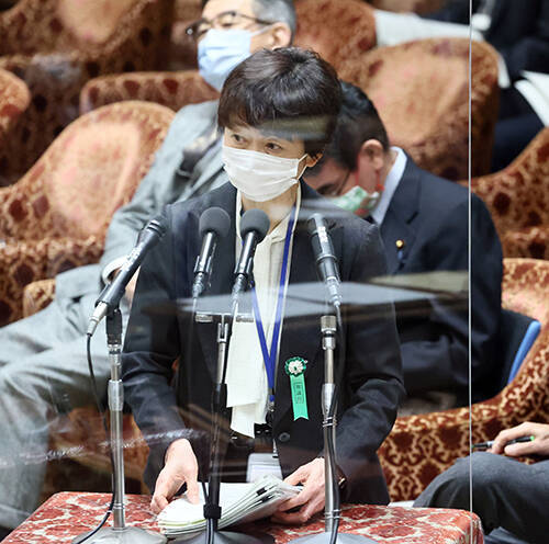 山田内閣広報官は辞任する必要があったのだろうか