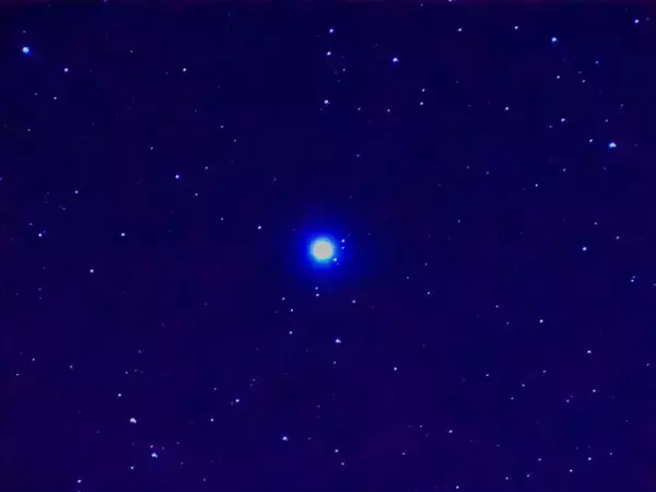 目に見える星の中で最も明るい「1等星」はいくつある？