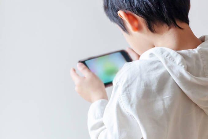 子供がスマホやゲームをやり過ぎないために 小学校に上がる際に知っておくべきこと 21年4月7日 エキサイトニュース