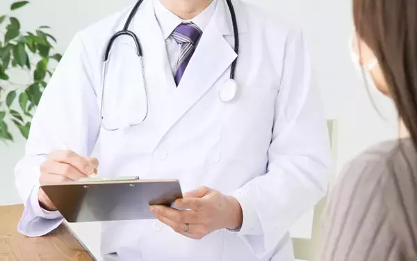 コロナワクチン接種前にかかりつけ医へ相談すべき基礎疾患は？　医師が解説