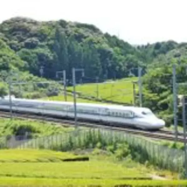 「デビューから1周年！　N700Sの快適車内で駅弁も満喫」の画像