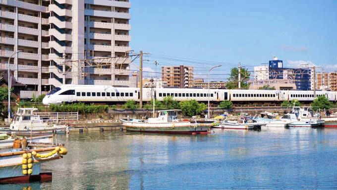 鹿児島本線・折尾駅の名物駅弁が「かしわめし」となった理由
