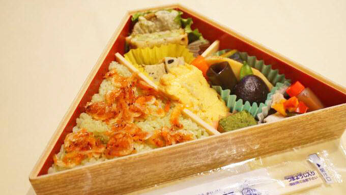 静岡駅の駅弁は、なぜロングセラーになっていくのか？　～静岡駅弁・東海軒