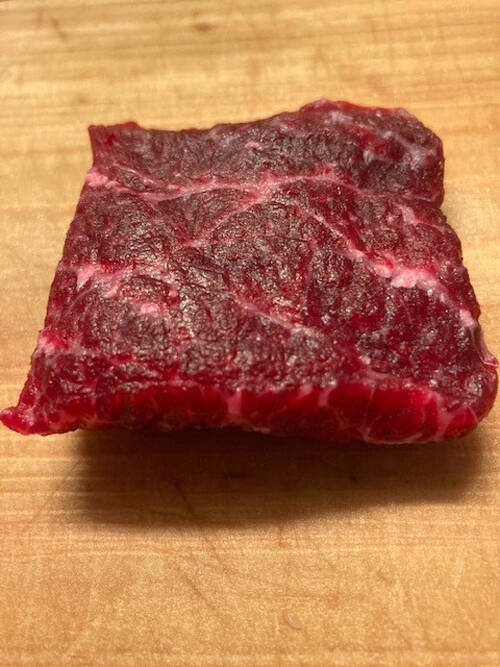 鯨、最近食べました？……日本の貴重な資源の歴史と料理好き記者の実食レポート