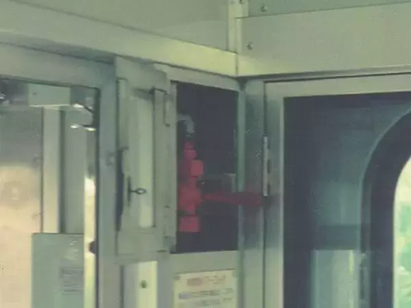 「電車の“非常用ドアコック”は「システムを根本的に見直した方がいい」辛坊治郎が京王線刺傷で私見」の画像