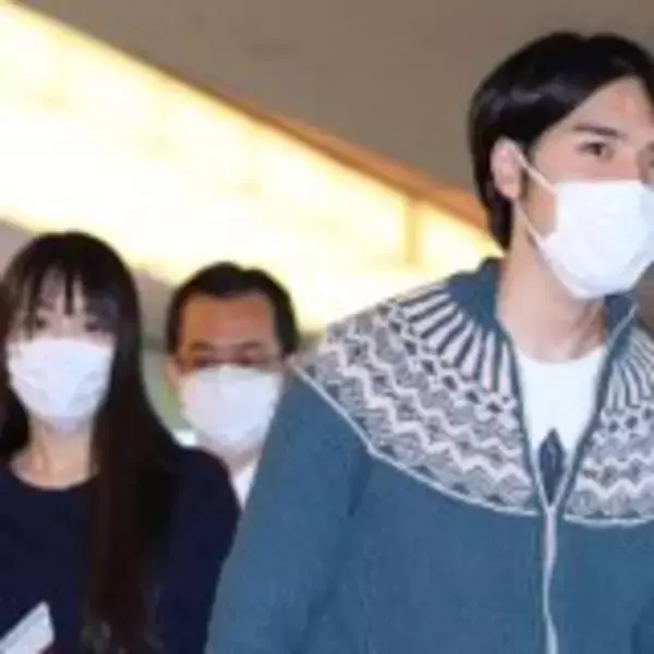 「小室圭さんのTシャツの“ダース・ベイダー”は「『これからは悪役に徹します』ということ？」辛坊治郎が意図を推測」の画像