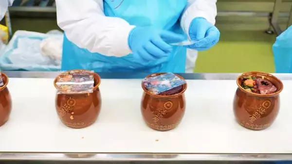 「国民の10人に1人が食べた人気駅弁、「ひっぱりだこ飯」の製造に密着してみた！　～神戸駅弁・淡路屋」の画像