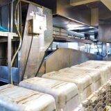 ユニークな駅弁を数々送り出している老舗駅弁店、そのヒットのカギは？