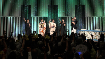 川中美幸、矢沢永吉の東京ドーム公演でファンと一緒にバスタオルを投げる！