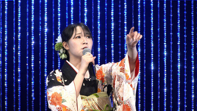 川中美幸、矢沢永吉の東京ドーム公演でファンと一緒にバスタオルを投げる！