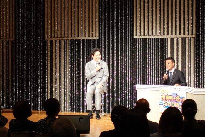 工藤夕貴、富士山を望む絶景カフェで自家焙煎コーヒーを楽しむプチ贅沢