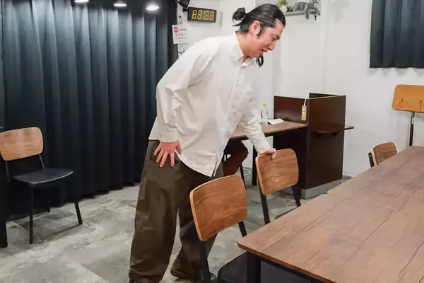 「絶対に真似しちゃダメ！？　好印象を残す面接対策をランパンプスが芸人視点で実演！」の画像