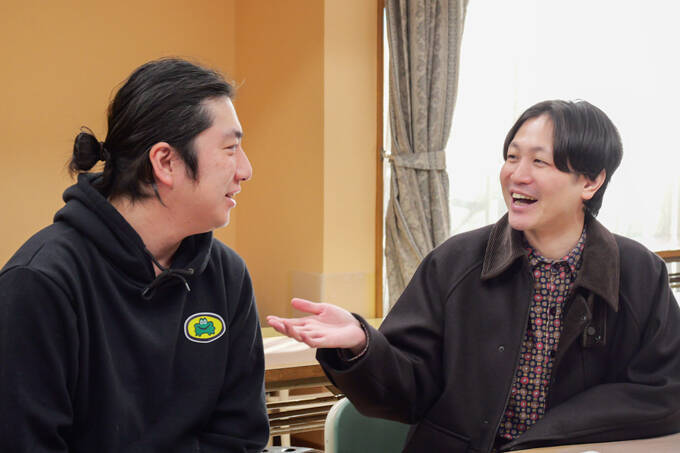 怪談会やコスプレイベントも！？　地域に開かれた新宿下落合氷川神社にてランパンプスが合格祈願！