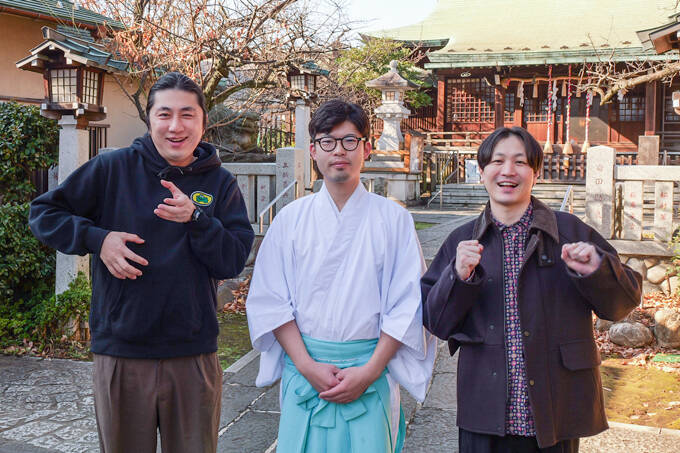 怪談会やコスプレイベントも！？　地域に開かれた新宿下落合氷川神社にてランパンプスが合格祈願！