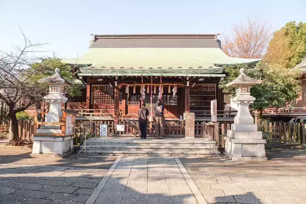 「怪談会やコスプレイベントも！？　地域に開かれた新宿下落合氷川神社にてランパンプスが合格祈願！」の画像
