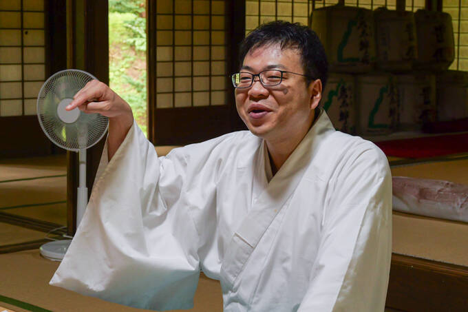唱文「サイギサイギ」とは！？　津軽のお山信仰が息づく岩木山神社でランパンプスが合格祈願！