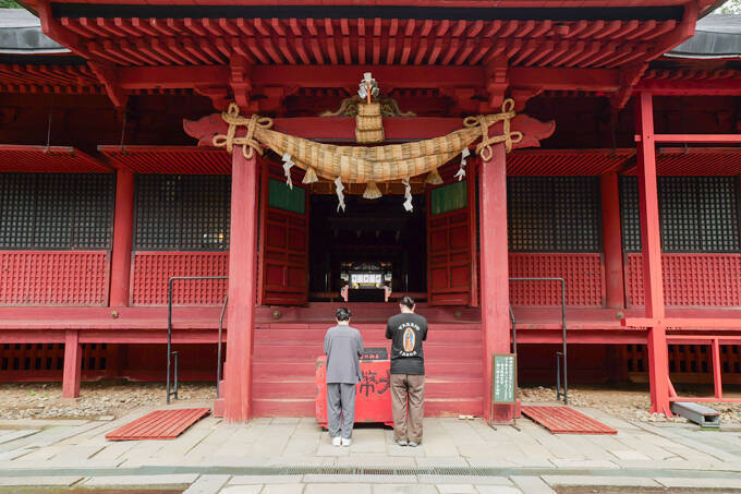 唱文「サイギサイギ」とは！？　津軽のお山信仰が息づく岩木山神社でランパンプスが合格祈願！