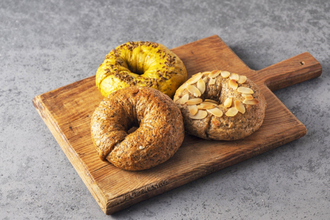 ベーグルはどうして「現在の形」になったの？