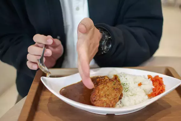 「ソーラーカーでオーストラリアを縦断！？　日本で最大の学部数を誇る、東海大学にてランパンプスが徹底取材！」の画像