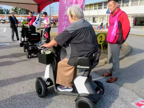 「小型電動モビリティが一堂に　千葉で試乗会」の画像
