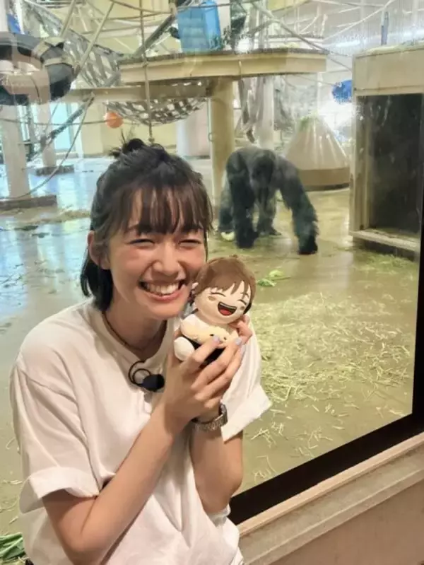 「佐藤栞里、憧れの”イケメン”と対面 『オーラが違う』と大興奮 名古屋・東山動植物園でスペシャルアニマルトークにも参加」の画像