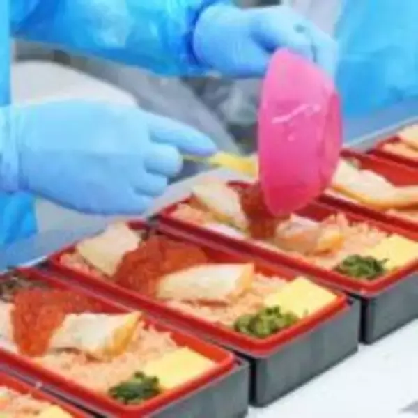 「東京駅トップクラスの人気駅弁「こぼれイクラととろサーモンハラス焼き弁当」がヒットに繋がった理由」の画像