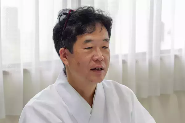 「ひとり一回鐘がつける！？　古くから学問の神様を祀る、神社前鳥神社にてランパンプスが合格祈願！」の画像