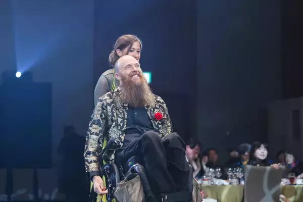 「国際アートアワード「HERALBONY Art Prize 2026 Exhibition Presented by 東京建物｜Brillia」カー・ハン・ムイ氏《無題》が2,943点からグランプリに」の画像