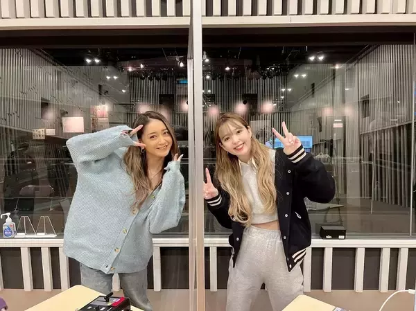 にこるん・みちょぱがオンラインで卒業生をお祝い！ 藤巻亮太もサプライズ出演し「3月9日」生歌唱！