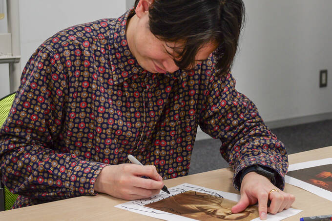 受験生の時間を守れ！　「教科書の偉人落書き選手権」3本勝負でランパンプスが対決！