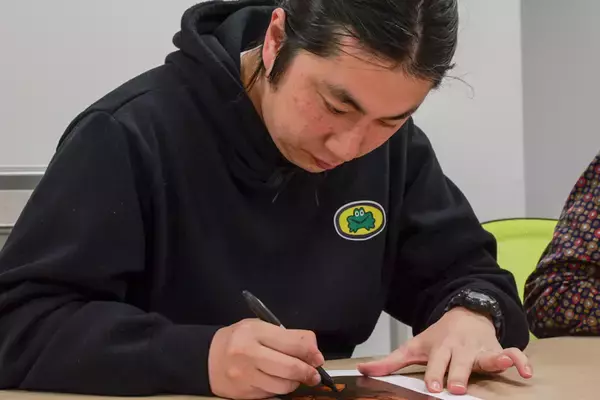 「受験生の時間を守れ！　「教科書の偉人落書き選手権」3本勝負でランパンプスが対決！」の画像