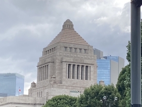 初の女性首相、高市内閣発足　避けられない2つのポイント