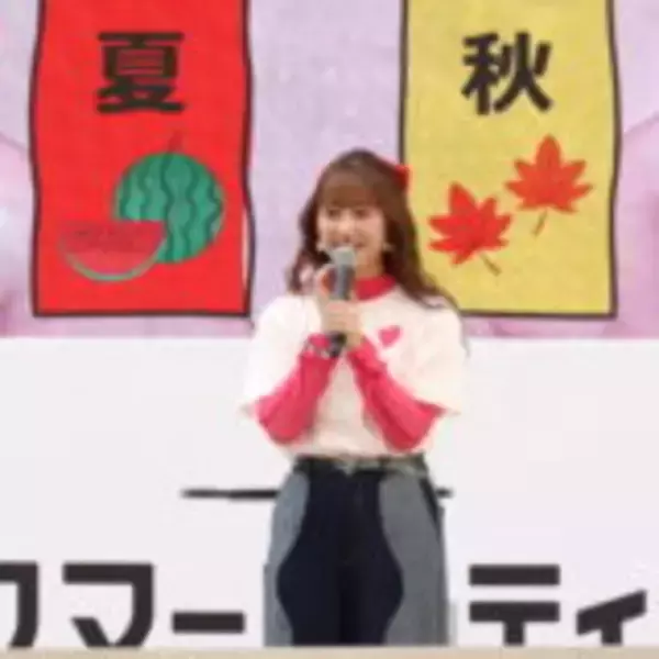 「番組１周年記念公開収録を開催！『オールナイトニッポンPODCAST 佐々木彩夏の０１００』東京都庁 都民広場ステージでの公開収録の模様を配信中」の画像