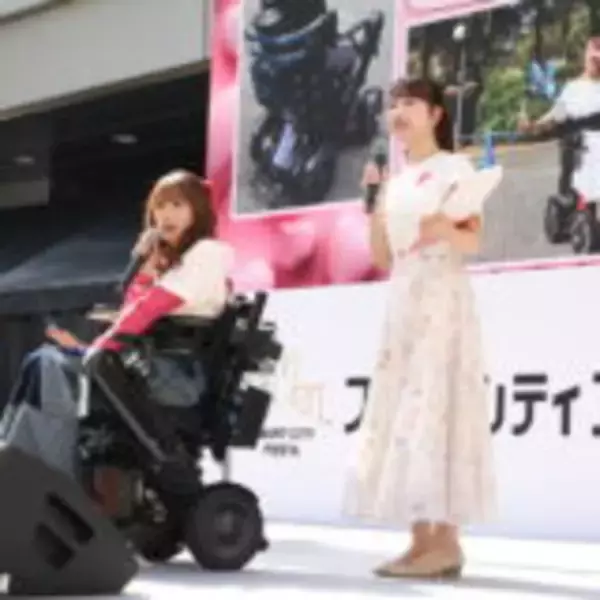 「番組１周年記念公開収録を開催！『オールナイトニッポンPODCAST 佐々木彩夏の０１００』東京都庁 都民広場ステージでの公開収録の模様を配信中」の画像