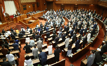 国会はスキャンダル追及の場ではない　問われる野党の「質問力」