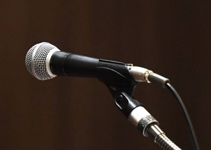 巻き込まれたメディア　信頼と言葉