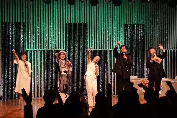 「マルシア、おばあちゃんに！ 2歳半の孫と過ごす“癒しの時間”」の画像