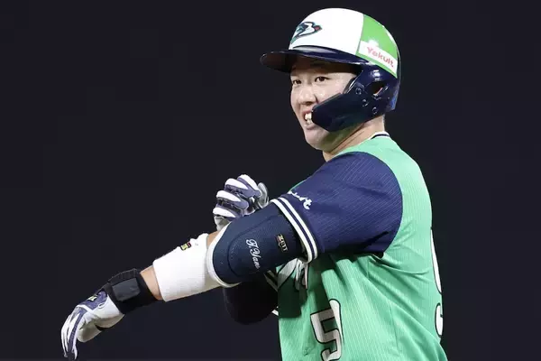 やったぜ！ヤクルト・矢野がプロ初安打　山本昌氏「内容も素晴らしかった」