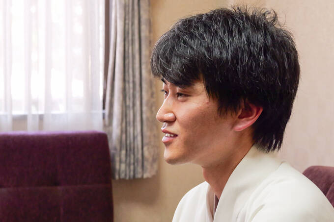 正体は口外禁止の鬼「やぶ」とは！？　海を望む呉の総鎮守、亀山神社にてランパンプスが合格祈願！