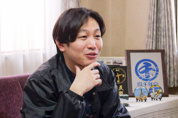 正体は口外禁止の鬼「やぶ」とは！？　海を望む呉の総鎮守、亀山神社にてランパンプスが合格祈願！