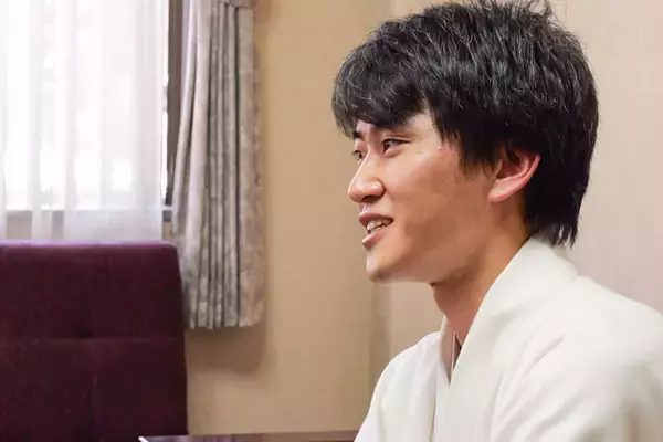 「正体は口外禁止の鬼「やぶ」とは！？　海を望む呉の総鎮守、亀山神社にてランパンプスが合格祈願！」の画像