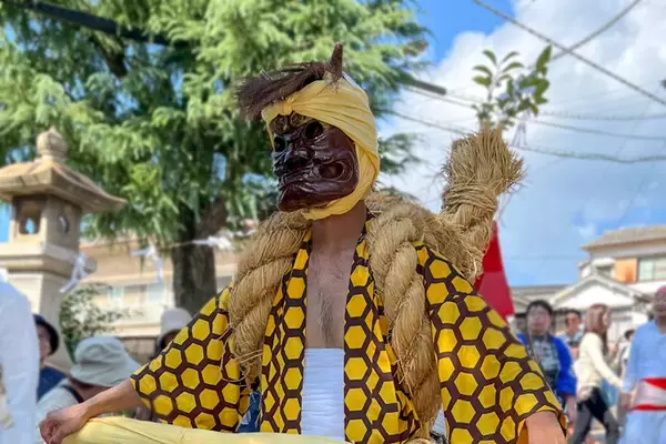 「正体は口外禁止の鬼「やぶ」とは！？　海を望む呉の総鎮守、亀山神社にてランパンプスが合格祈願！」の画像